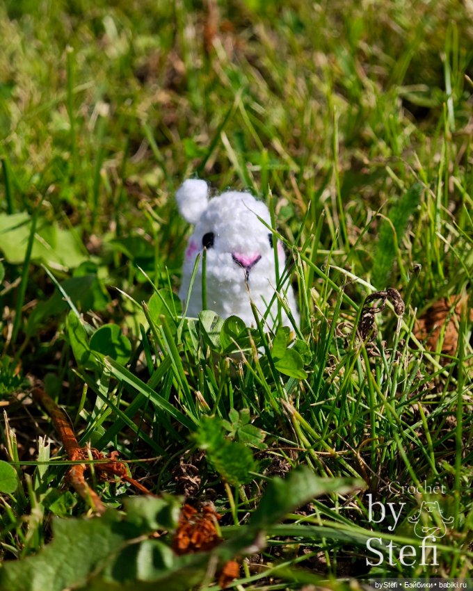 Кролики на прогулке — Вязаные игрушки и амигуруми: крючком