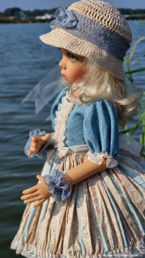 Larissa i Missy у залива. Юбилейный топик