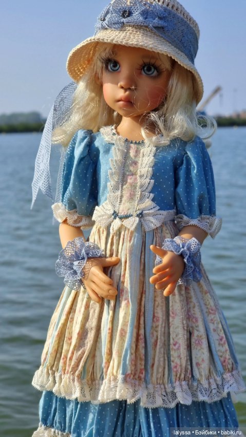 Larissa i Missy у залива. Юбилейный топик