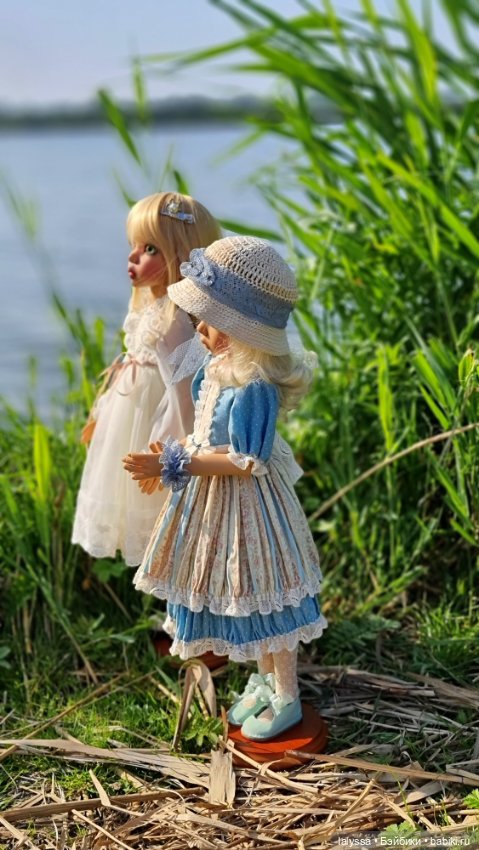 Larissa i Missy у залива. Юбилейный топик