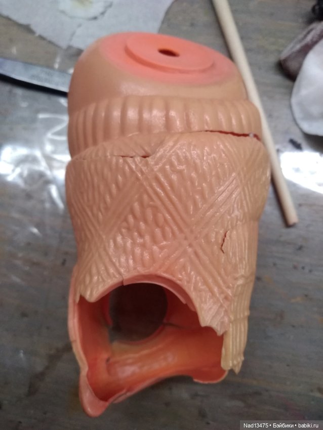 Лыжню! Ещё одна из работ по восстановлению игрушки из целлулоида (фото 5)