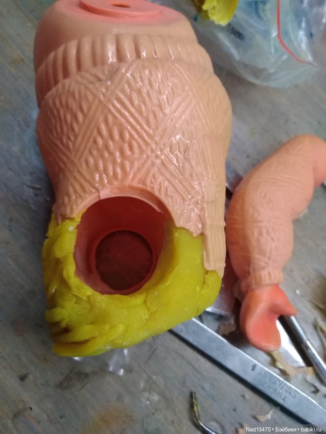 Лыжню! Ещё одна из работ по восстановлению игрушки из целлулоида