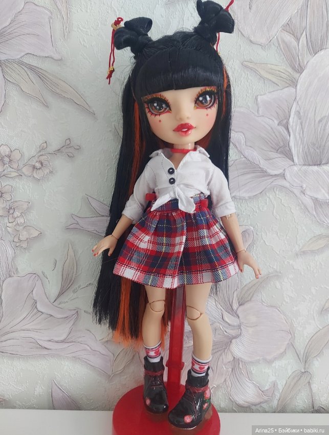 Радужки: Лили — Куклы Rainbow High (Рейнбоу Хай (фото 7)