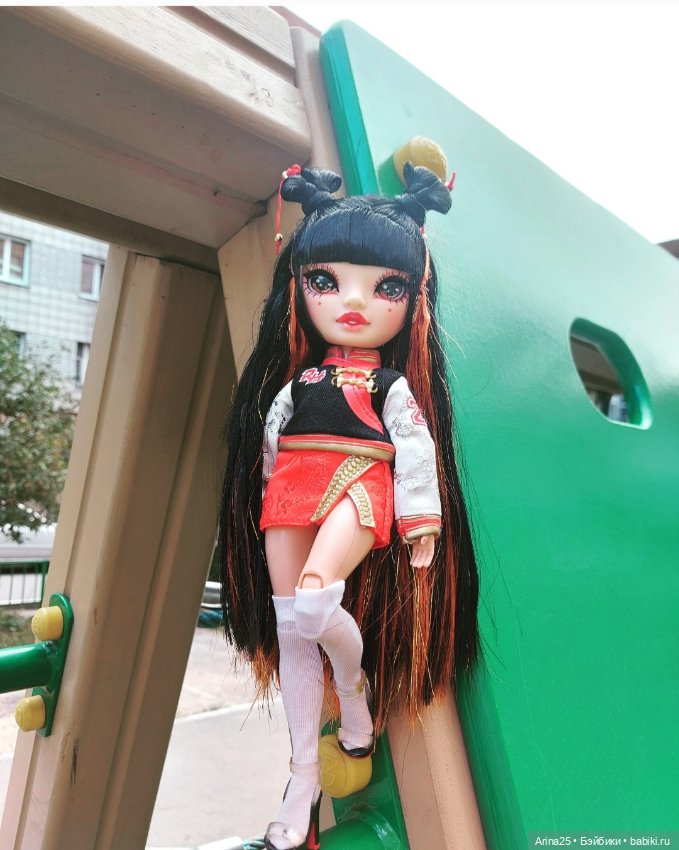 Радужки: Лили — Куклы Rainbow High (Рейнбоу Хай (фото 2)