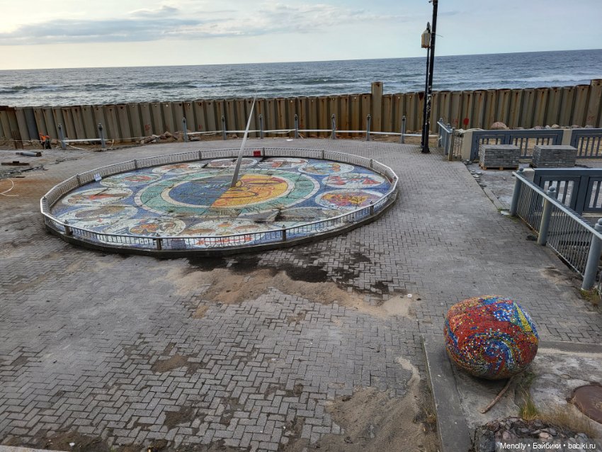 Почти 200 ступенек до моря