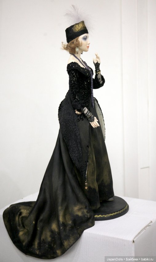 "Вера Холодная" на выставке "Куклы с характером. Четвертая высота" (фото 4)