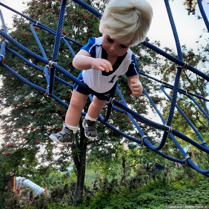 Летом весело гулять — Куклы Monika Levenig и Monika Peter