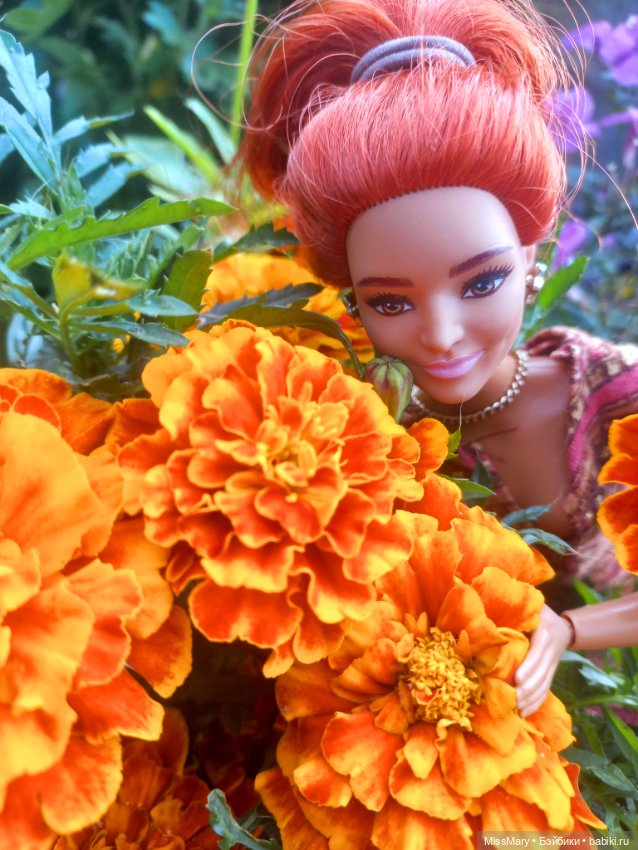 Челлендж-фотомарафон "21 день лета". День 2. Злата и рыжие цветы