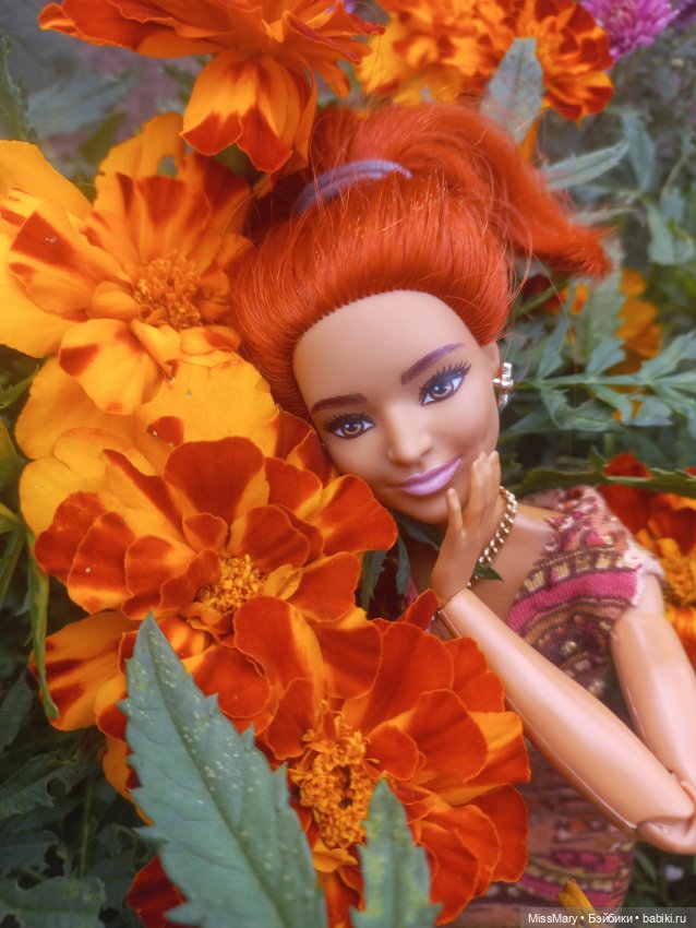 Челлендж-фотомарафон "21 день лета". День 2. Злата и рыжие цветы