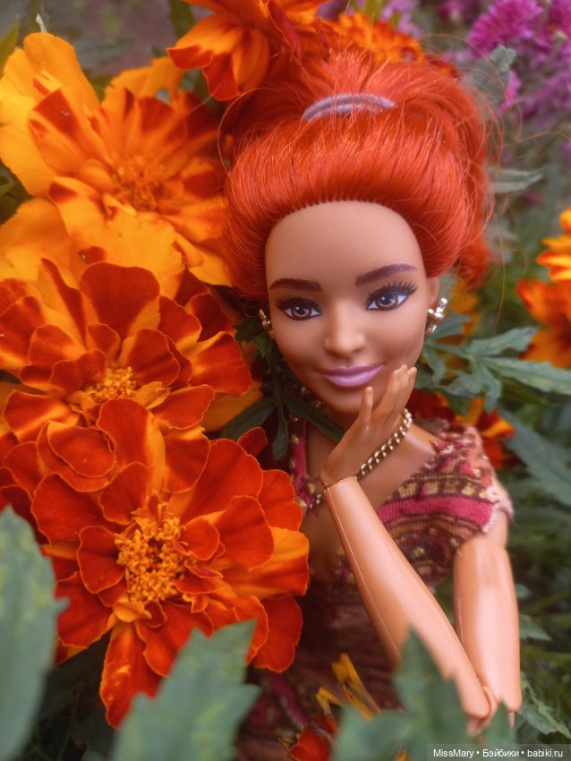 Челлендж-фотомарафон "21 день лета". День 2. Злата и рыжие цветы