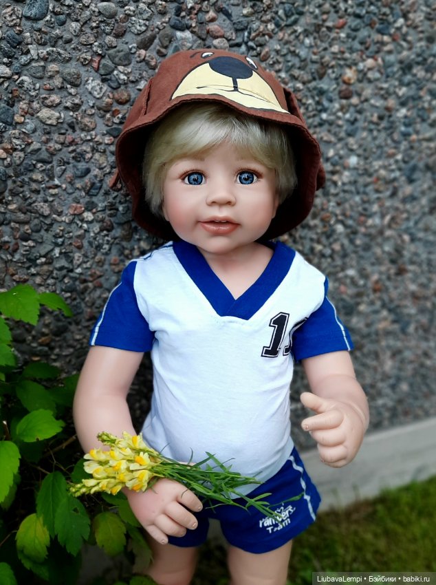 Летом весело гулять — Куклы Monika Levenig и Monika Peter