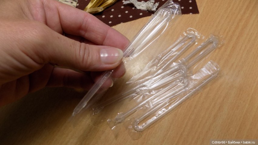 Три сестрицы.Две антикварные головки превращаются в очаровательных кукол. +Бонус: бигуди для завивки маленьких паричков