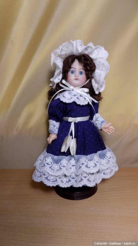 Три сестрицы.Две антикварные головки превращаются в очаровательных кукол. +Бонус: бигуди для завивки маленьких паричков