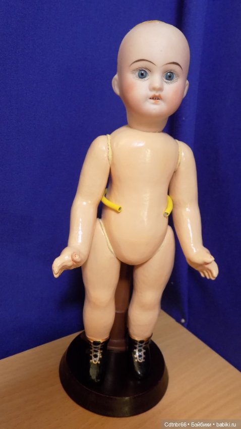 Три сестрицы.Две антикварные головки превращаются в очаровательных кукол. +Бонус: бигуди для завивки маленьких паричков (фото 4)