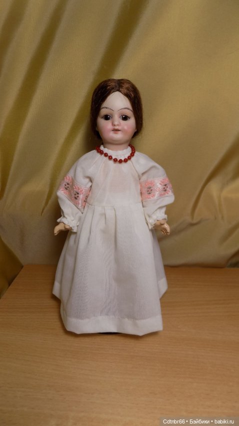 Три сестрицы.Две антикварные головки превращаются в очаровательных кукол. +Бонус: бигуди для завивки маленьких паричков (фото 6)