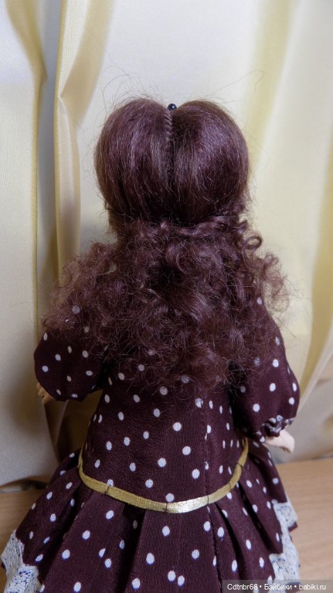 Три сестрицы.Две антикварные головки превращаются в очаровательных кукол. +Бонус: бигуди для завивки маленьких паричков