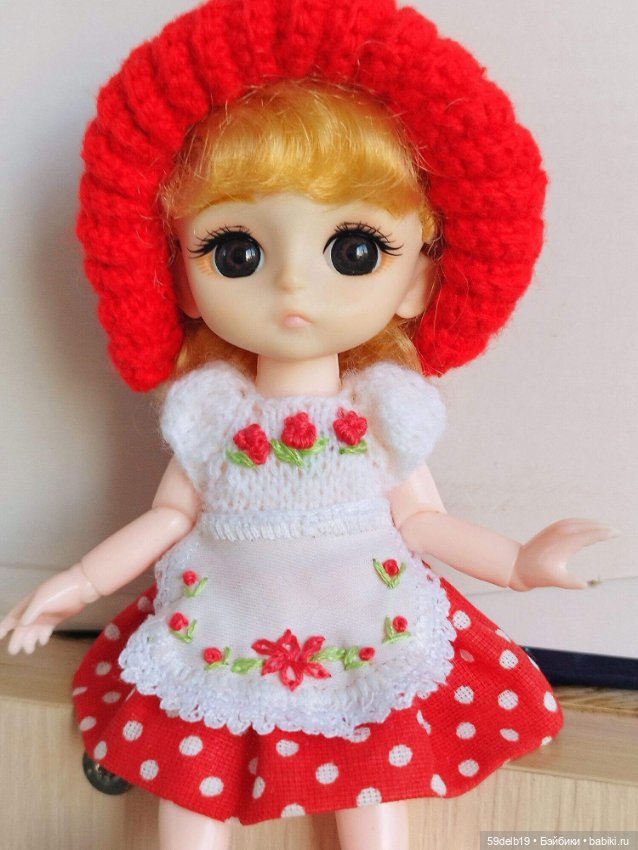 Красная Шапочка по лесу идёт и пирожки в корзинке бабушке несёт (фото 3)