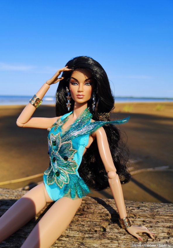 Сирена. Красивые фото у воды