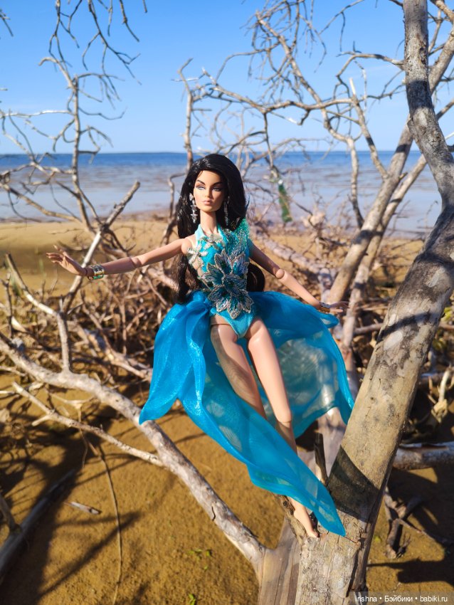 Сирена. Красивые фото у воды