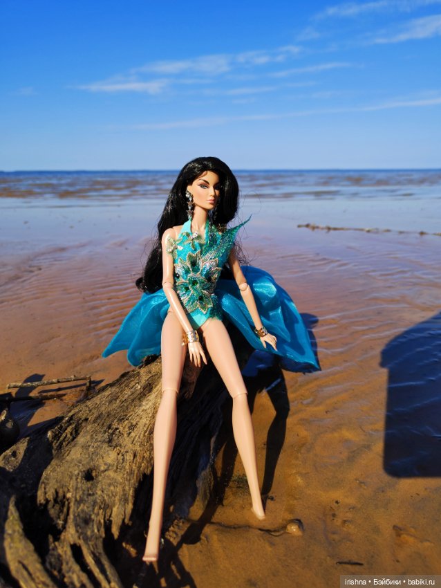 Сирена. Красивые фото у воды (фото 10)