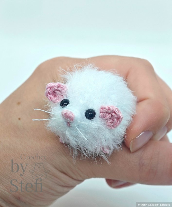 Не удержалась и связала Бусинку