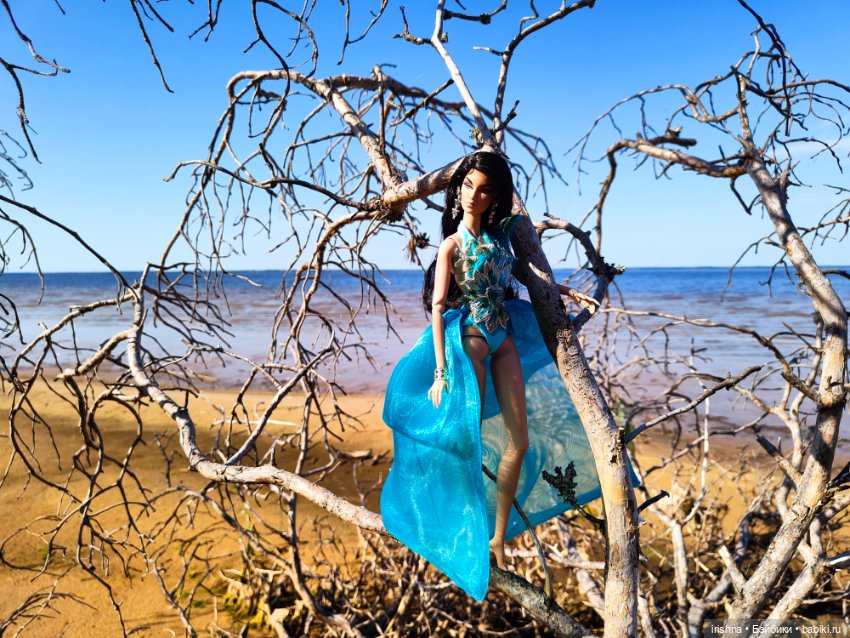 Сирена. Красивые фото у воды