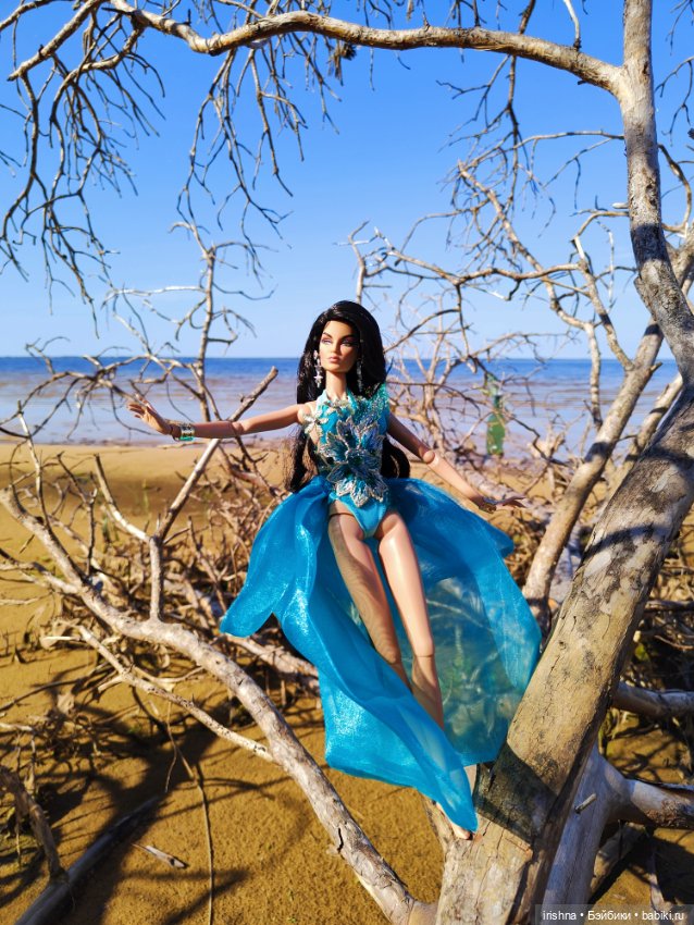 Сирена. Красивые фото у воды