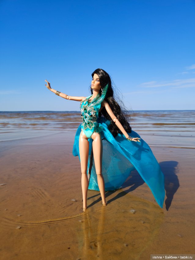 Сирена. Красивые фото у воды