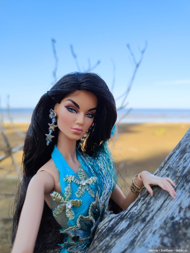 Сирена. Красивые фото у воды