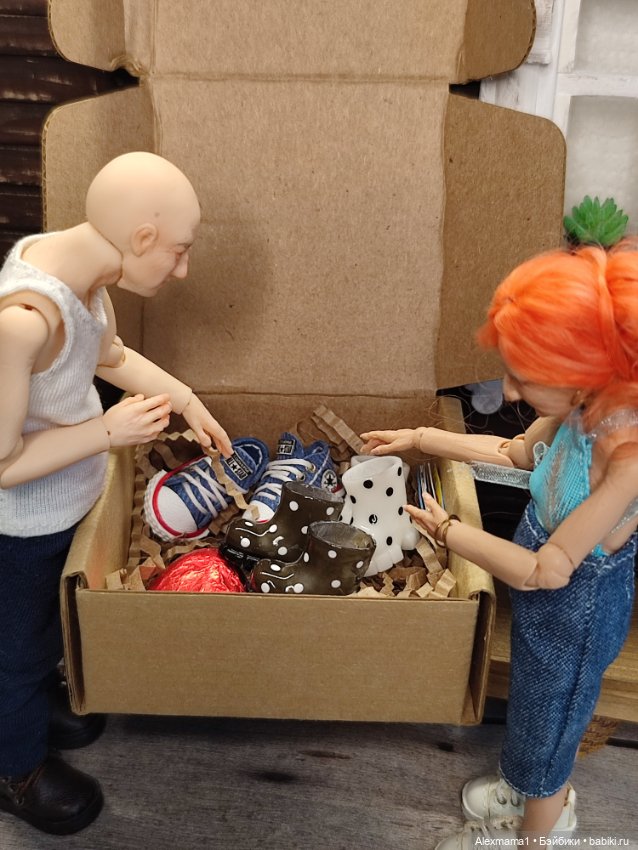 К нам приехала посылка — Зарисовки из кукольной жизни: фотоистории (фото 6)