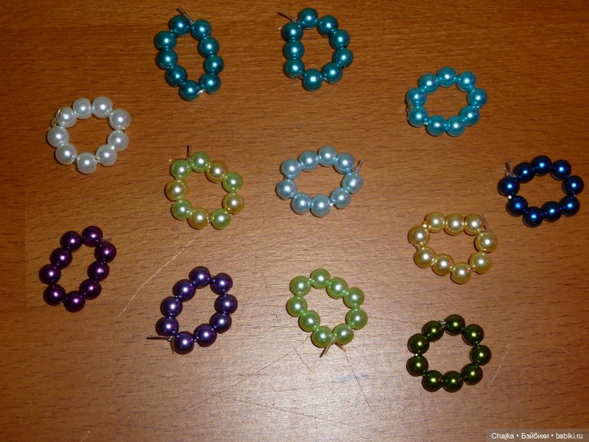 Браслеты на резинке из 9-ти бусин для кукол Paola Reina mini 21 см (фото 5)