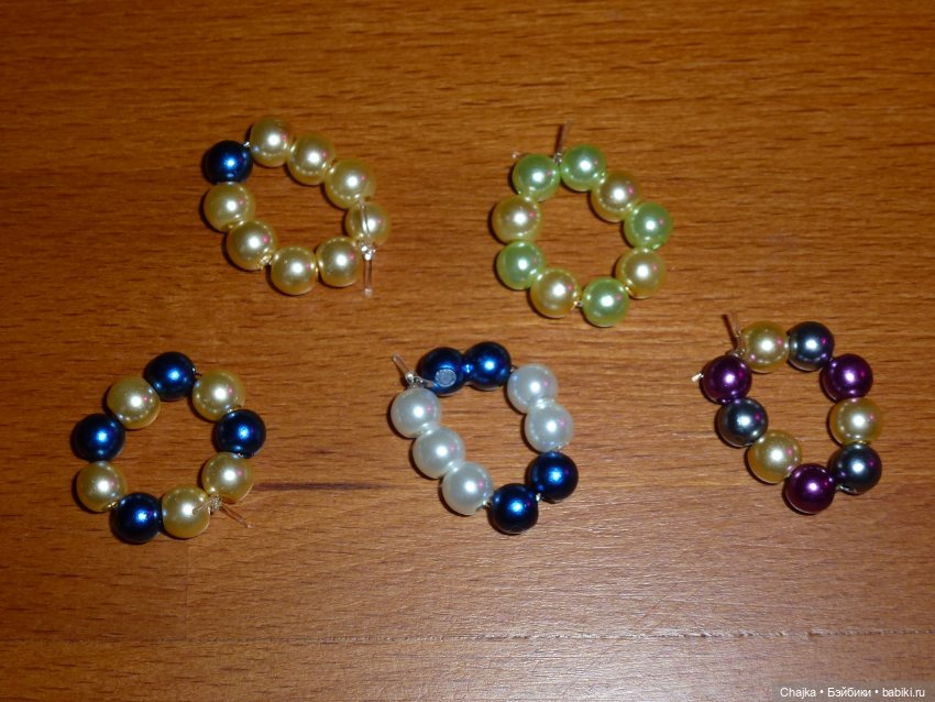 Браслеты на резинке из 9-ти бусин для кукол Paola Reina mini 21 см