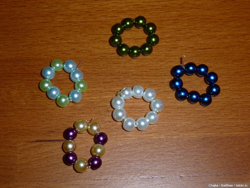 Браслеты на резинке из 9-ти бусин для кукол Paola Reina mini 21 см