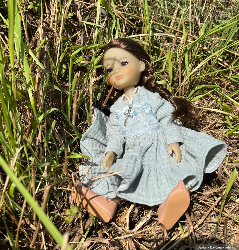 Скромница Джейн Ruby Red — Куклы Ruby Red (Руби Ред) Fashion Friends: Siblies