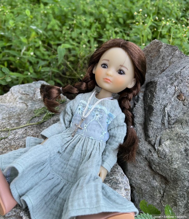 Скромница Джейн Ruby Red — Куклы Ruby Red (Руби Ред) Fashion Friends: Siblies (фото 6)