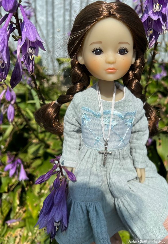 Скромница Джейн Ruby Red — Куклы Ruby Red (Руби Ред) Fashion Friends: Siblies (фото 4)