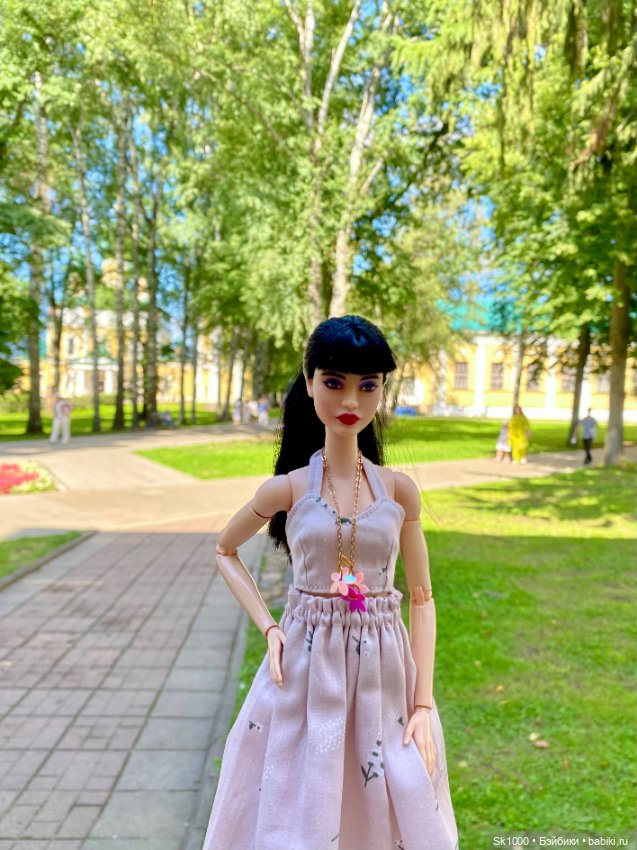 Наташа и Лина в Угличе — Коллекции игровых кукол (Playline): фото полок (фото 7)