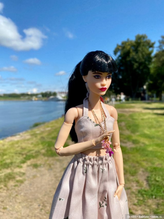 Наташа и Лина в Угличе — Коллекции игровых кукол (Playline): фото полок