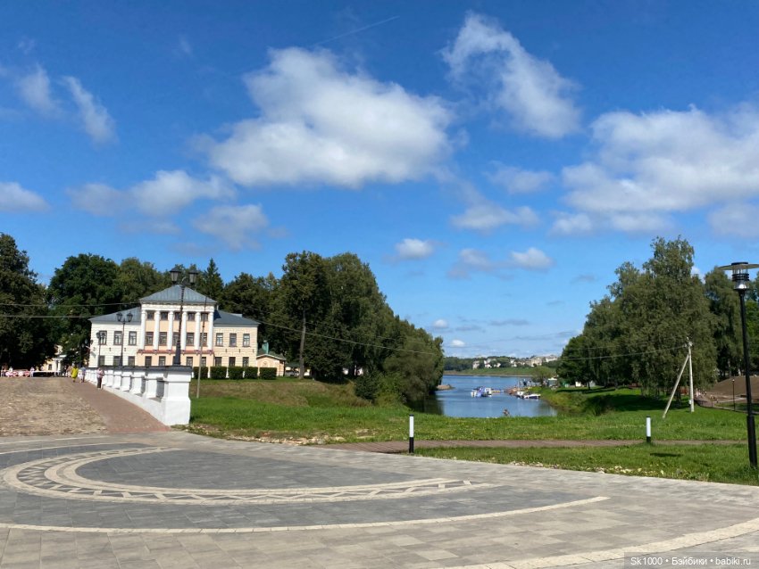 Наташа и Лина в Угличе — Коллекции игровых кукол (Playline): фото полок (фото 4)