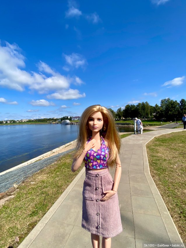 Наташа и Лина в Угличе — Коллекции игровых кукол (Playline): фото полок