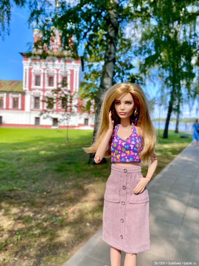 Наташа и Лина в Угличе — Коллекции игровых кукол (Playline): фото полок (фото 9)