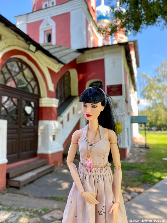 Наташа и Лина в Угличе — Коллекции игровых кукол (Playline): фото полок