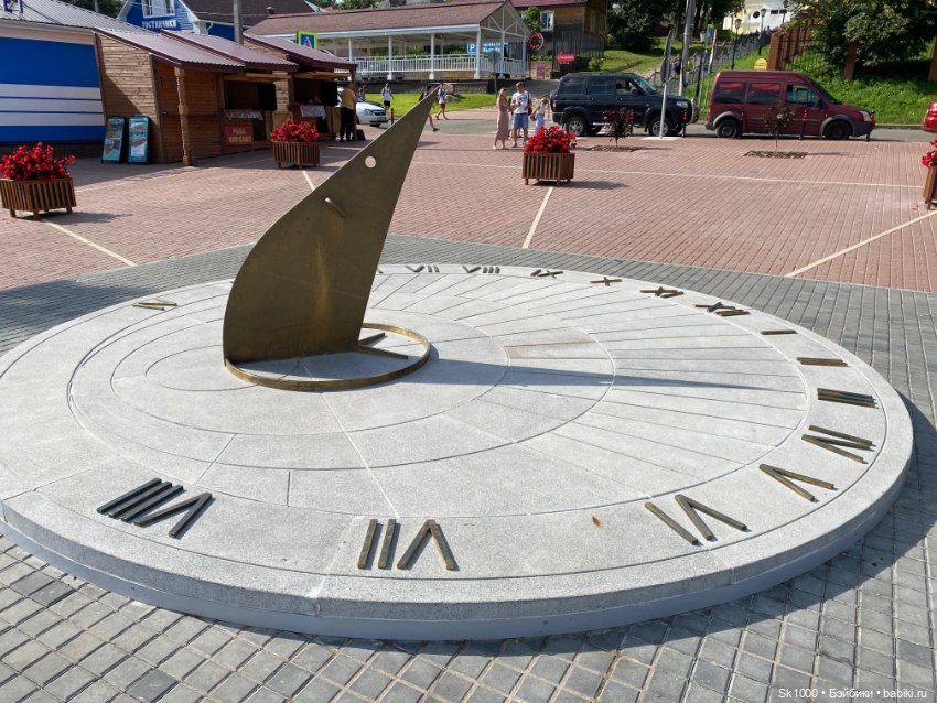 Наташа и Лина в Угличе — Коллекции игровых кукол (Playline): фото полок