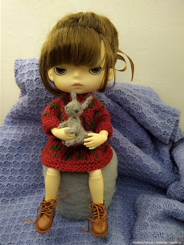 Маленький зайчик в больших и сильных руках (фото 7)