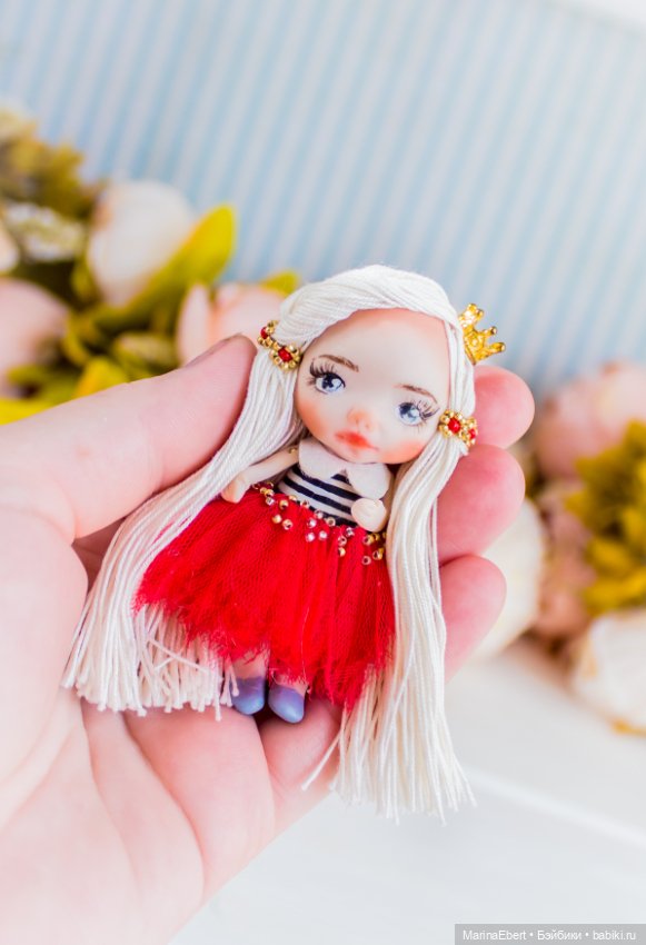 Маленькая куколка Агата — Авторские игрушки из разных материалов: синельная проволока (фото 6)