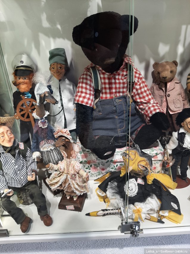 Ерофей гуляет по С-Петербургу