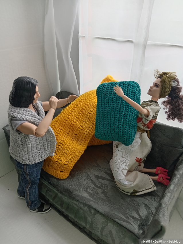 Обновим диванчик — Куклы Barbie (Барби): Looks (фото 4)