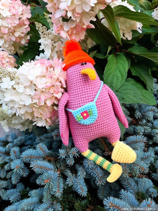 Вязаная игрушка Себастьян