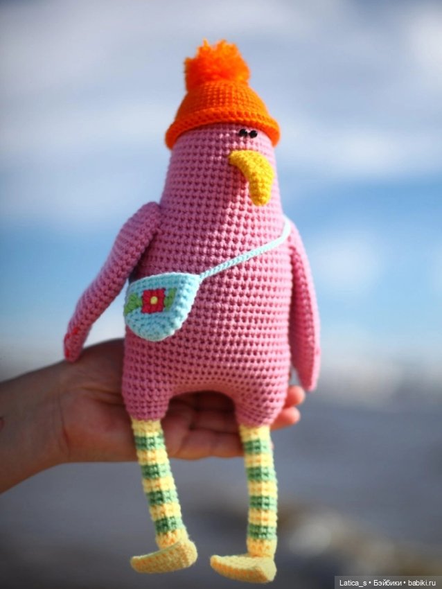 Вязаная игрушка Себастьян