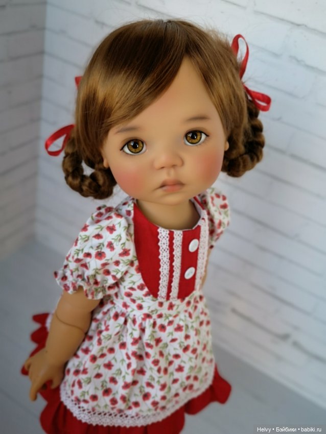 Любимая мамина кукла. Третье платье
